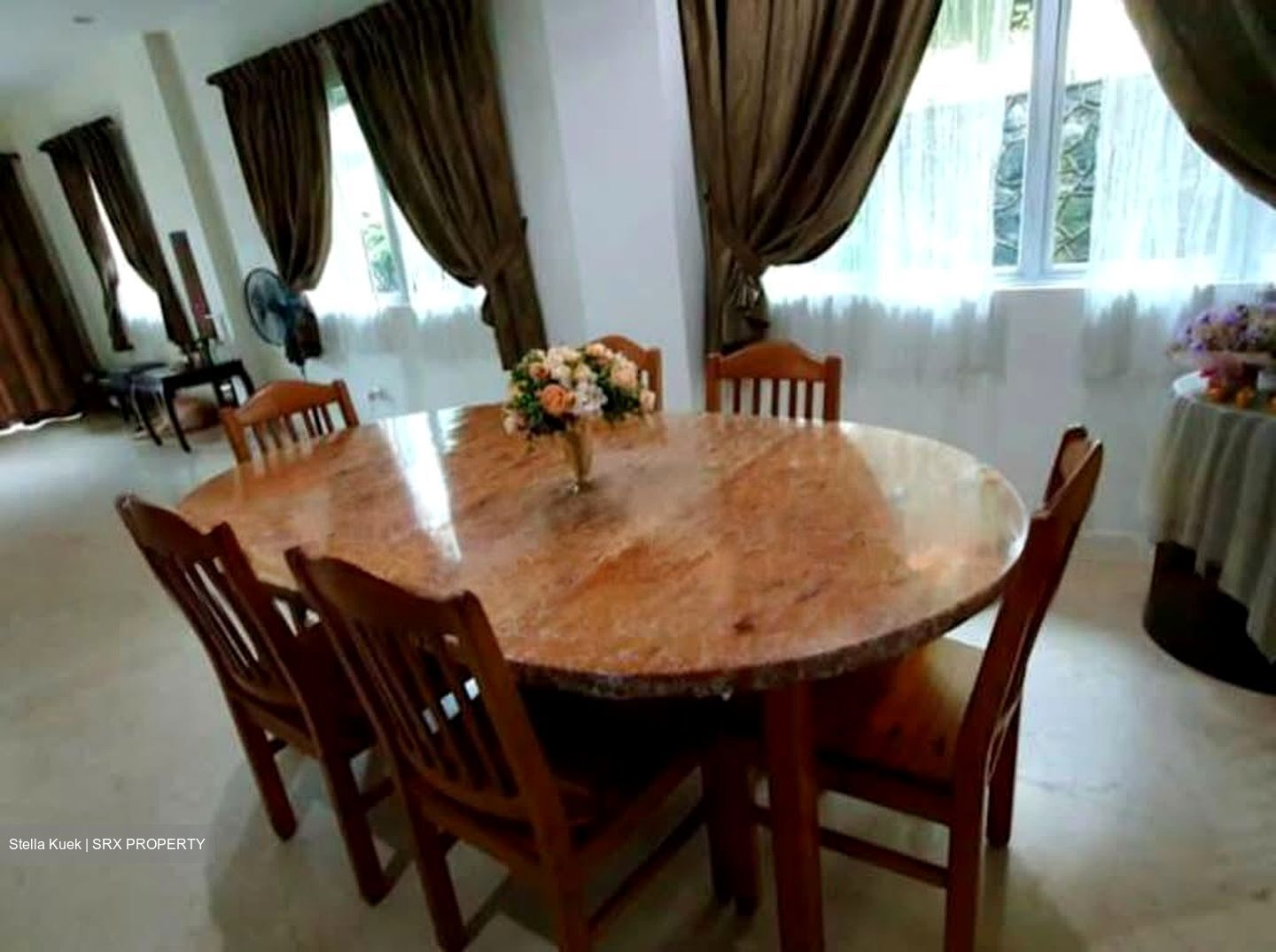 Mandarin Park (D21), Terrace #556835111